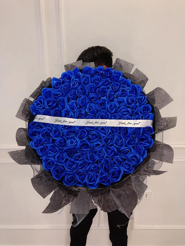 Bó hoa hồng sáp cao cấp TF002 màu xanh cô ban 