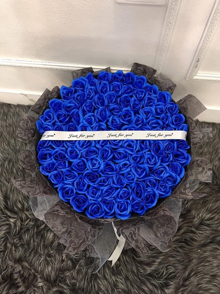 .Bó hoa hồng sáp cao cấp TF002 màu xanh cô ban 