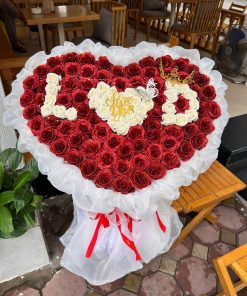 Hoa tim voan thiết kễ chữ