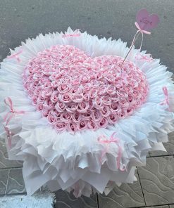 99 bông hồng công chúa ecuado 2026