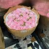 Hoa trà hồng giấy xơ dừa nâu