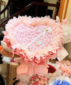 BÓ 120 bông hồng công chúa gắn bướm